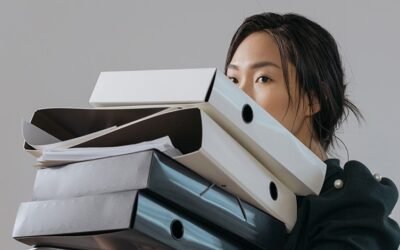 Ежегодный отчет омбудсмена: USCIS сталкивается со значительным отставанием от графика и финансовым давлением